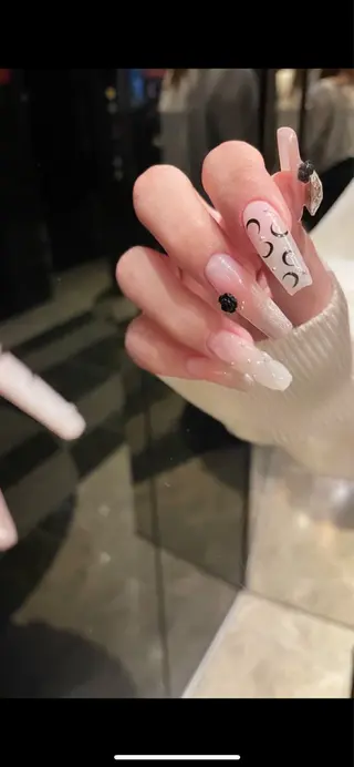 ネイル ネイルプラザ河原町OPA店所属・Ryou .のネイルデザイン