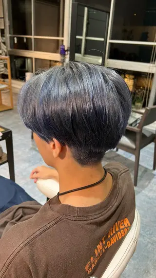 カラー メンズ 🌈re-room EIKI🇰🇷のヘアスタイル