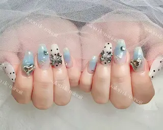 ネイル Momo 🤍のネイルデザイン