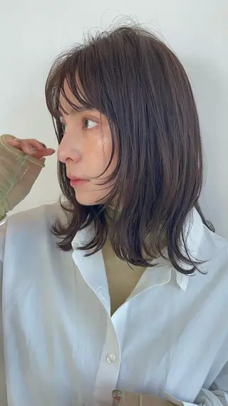 ミディアム 山本 佳奈のヘアスタイル