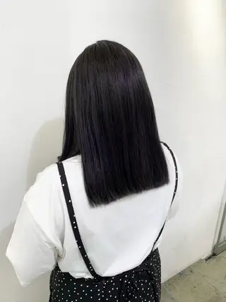 セミロング カラー 乳井 悠香のヘアスタイル