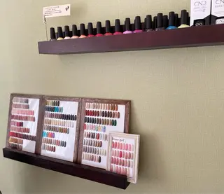 ネイル KOMINE TOMOKOのネイルデザイン