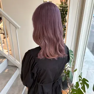 セミロング カラー 安西 香利奈のヘアスタイル