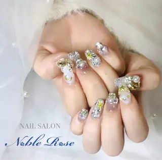 ネイル Noble Rose🥀のネイルデザイン