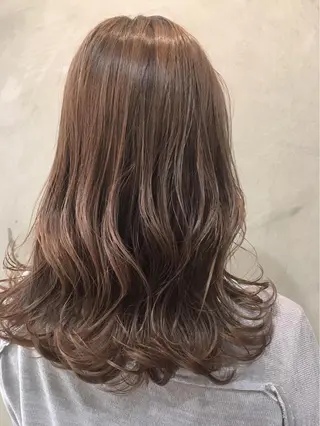 ミディアム カラー 🩷🍭中津・梅田 エリア🍬💜のヘアスタイル