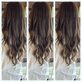 ロング カラー パーマ ✖️リーアキト LEEAKITO✖️のヘアスタイル