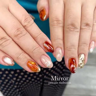 ネイル nailsalon Mirrorのネイルデザイン