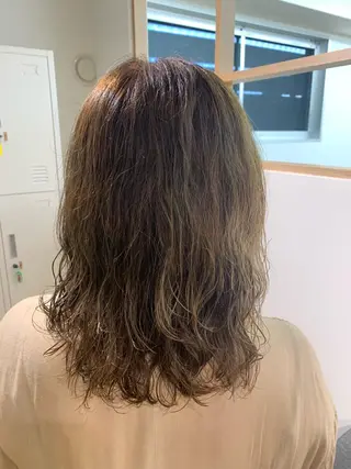 カラー 齊藤 来美のヘアスタイル