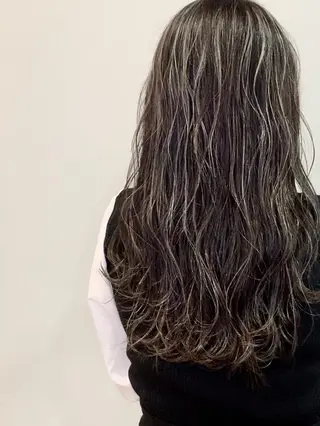 セミロング カラー GATE.所属・GATE. staffのヘアスタイル