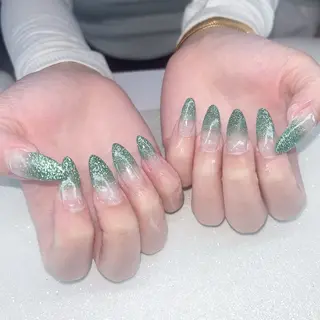 ネイル VIERU YURIのネイルデザイン