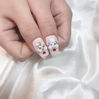 ネイル May.by Charme  Hのネイルデザイン