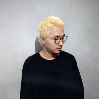 メンズ ショート F.hair salon所属・ハイトーン×髪質改善 🌈しゅんだい🌈のヘアスタイル