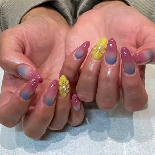 ネイル 石塚 愛里のネイルデザイン