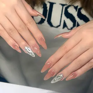 ネイル 𝘉𝘢𝘣𝘦𝘭 𝘜𝘮𝘪のネイルデザイン