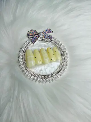 ネイル 江崎 梨菜のネイルデザイン