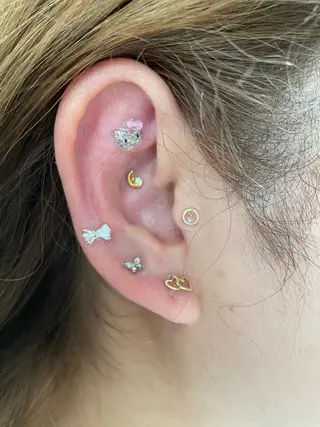 Mi-roomネイル 耳ツボジュエリーのネイルデザイン