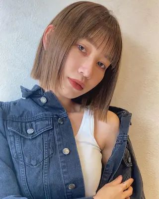 ショート カラー 木元 瑛✂︎ボブのヘアスタイル