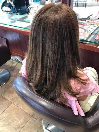 セミロング 嶋村 望美のヘアスタイル