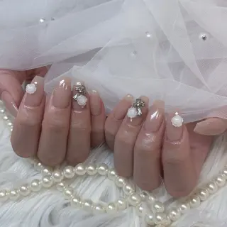 ネイル Raviy新宿店所属・たなか ひろなのネイルデザイン