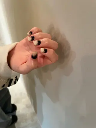 ネイル SALON VILLAGE AOYAMA 2nd.所属・NAKAMURA HARUKAのネイルデザイン