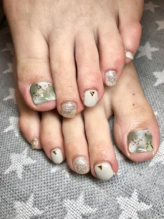 ネイル 'mm所属・'mm  (ミリ) ＭＡＮＡＭＩのネイルデザイン