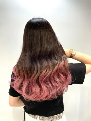 ロング カラー 横山 奈央のヘアスタイル