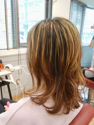 ミディアム 菅原 綾のヘアスタイル