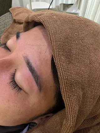 アイブロウ フェザーパーマ🪶 シャドウ/ジュンエイのヘアスタイル