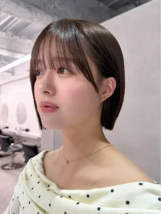 セミロング カラー 新島 涼のヘアスタイル