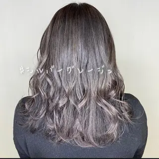 ミディアム カラー ヘアアレンジ HAIRSALONLOOP所属・川上 麻梨阿のヘアスタイル