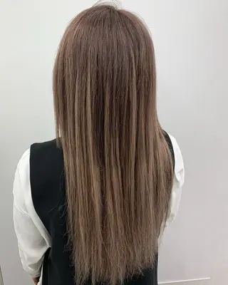 韓国ヘア×ハイトーン AYA💫のヘアスタイル