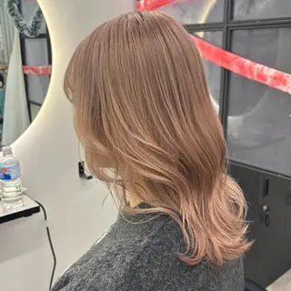 セミロング カラー Ren. 🦋デザインカラーのヘアスタイル
