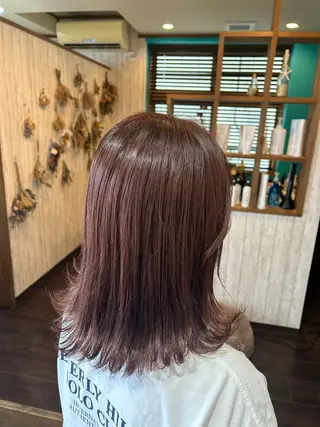 ミディアム カラー 早坂 さくらのヘアスタイル