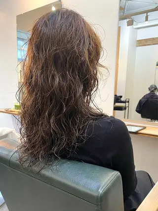 ロング カラー パーマ 森貴裕/ベージュ/ パーマ/オリーブのヘアスタイル