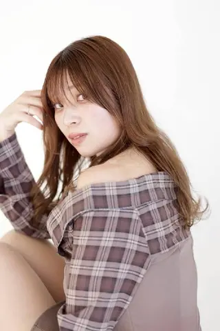 カラー 束感まつぱ🥑🤍 NATUKI🤍のマツエク・マツパデザイン