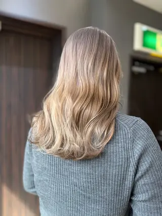 セミロング JILL/鶴岡 和幸/天神のヘアスタイル