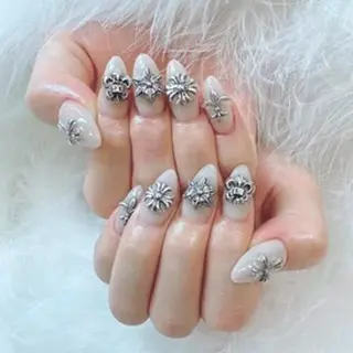 ネイル J&C Nail Salon吉祥寺所属・YU KIのネイルデザイン