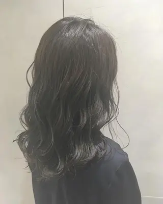 セミロング カラー ヘアアレンジ エグチ アキラのヘアスタイル