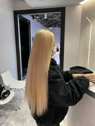 カラー モデル募集中/西梅田 かえで🎀のヘアスタイル