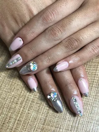 ネイル 安藤 Charlotteのネイルデザイン