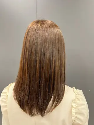 ミディアム カラー 吉安 里菜歩のヘアスタイル