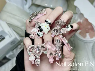 ネイル E.N🦋 長さ出し/持ち込みのネイルデザイン