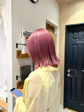 ショート カラー Oasisgarden所属・レイヤー/ブリーチ MOMOのヘアスタイル