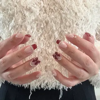 ネイル シュシュ 🎀 girly nailのネイルデザイン