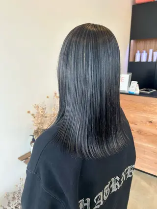 ミディアム plus HAIR いずみのヘアスタイル