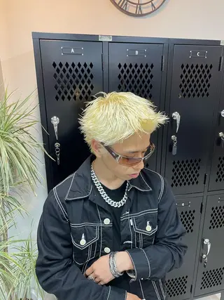 ショート カラー 沖見 颯斗のヘアスタイル