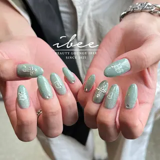 ネイル ibee nail 🤍yumiのネイルデザイン