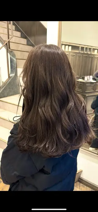 セミロング カラー noa 似合わせ︰ 透明感︰韓国風のヘアスタイル