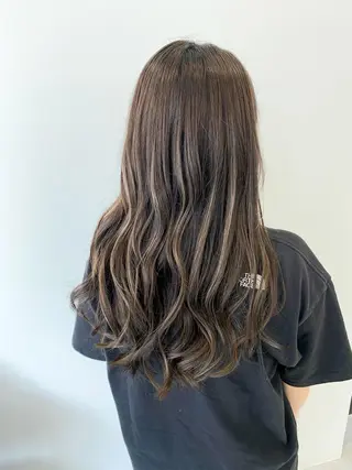 セミロング amie 錦糸町のヘアスタイル