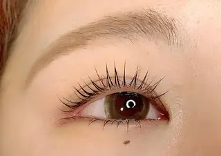 マツエク・マツパ Rocco eye 新宿御苑【ロッコアイ】フラットラッシュ/ボリュームラッシュ/アップワード所属・佐々木 範子のマツエク・マツパデザイン